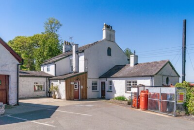Reception and on-site shop