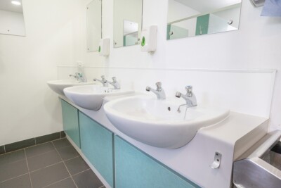 Spotlessly clean amenity block Spotlessly clean amenity block