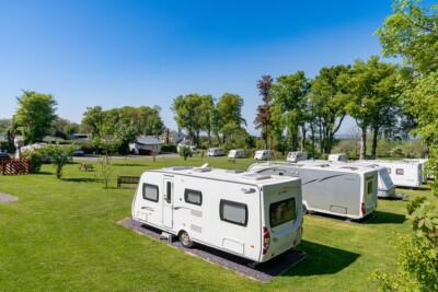 Touring caravan and motorhome site in Eryri